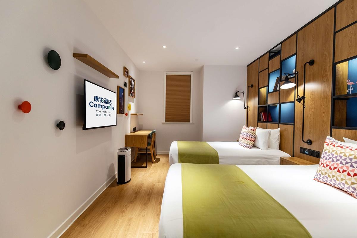 Campanile Huaihai Hotel 3*